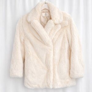 Kids H&M Soft Cream Teddy Jacket. Size 8